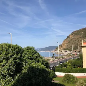 https://finestre-sul-mare-tra-portofino-e-le-5-terre.hotelitalianriviera.com